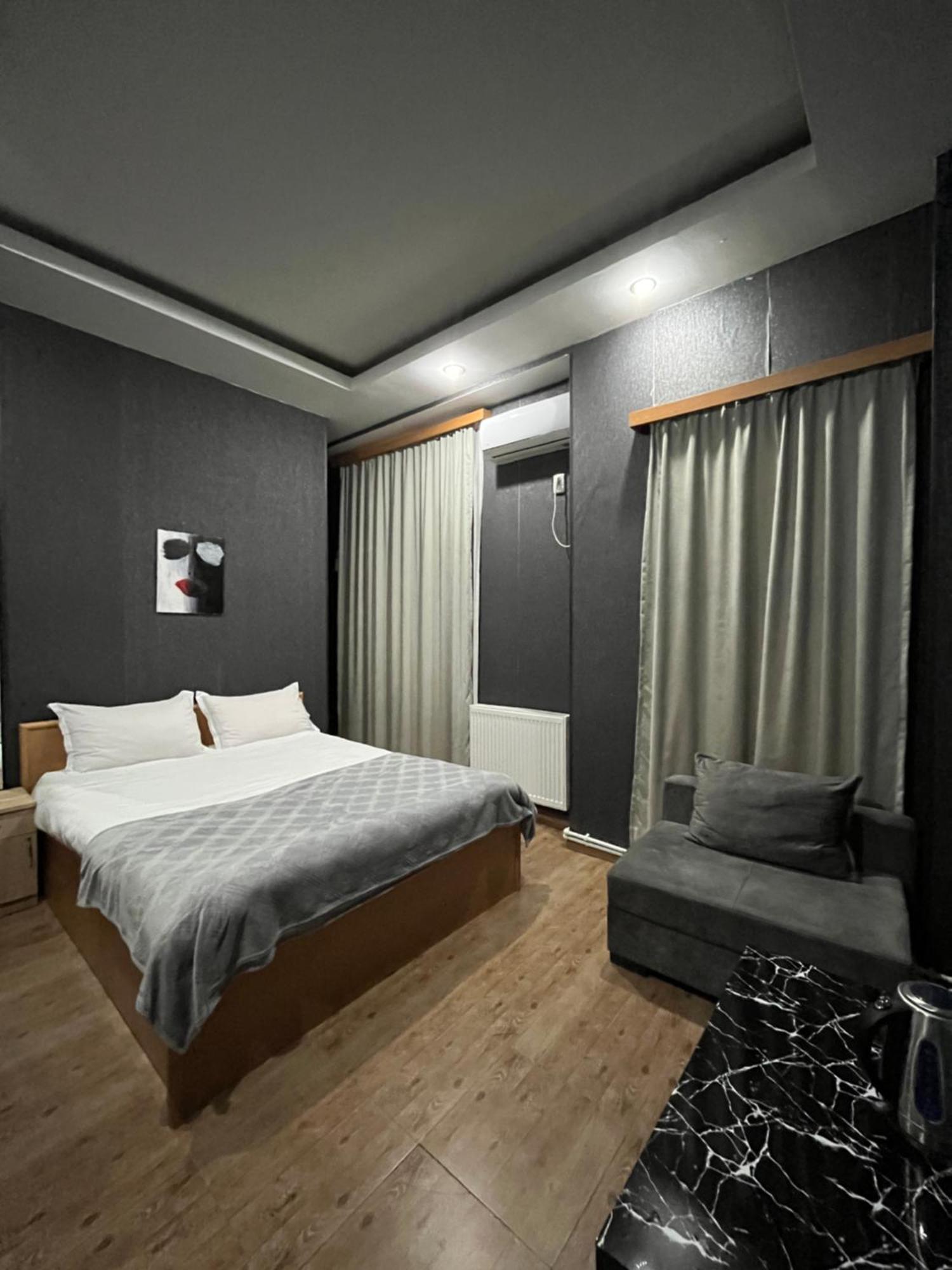Hotel G&G ティビリシ エクステリア 写真