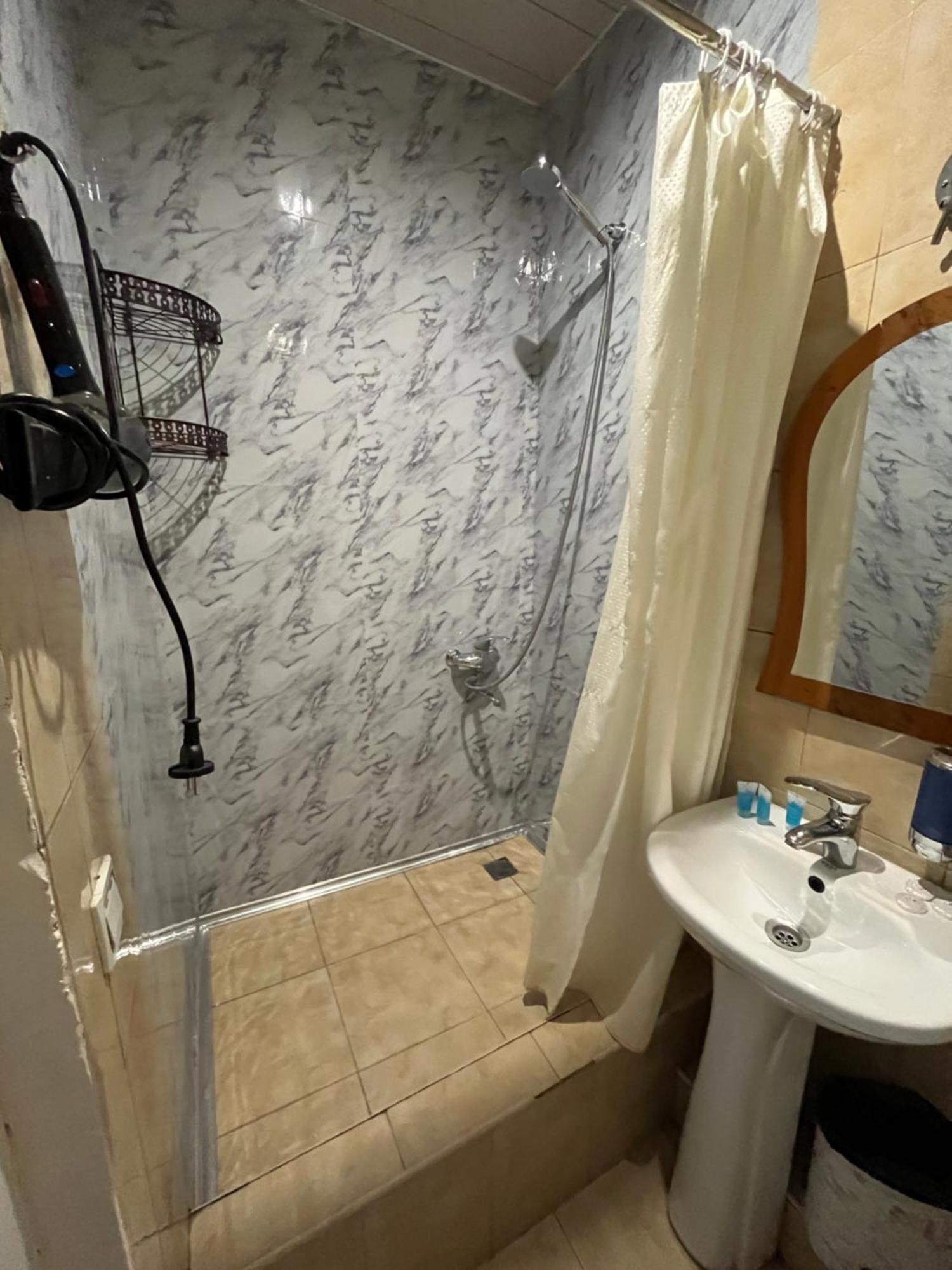 Hotel G&G ティビリシ エクステリア 写真